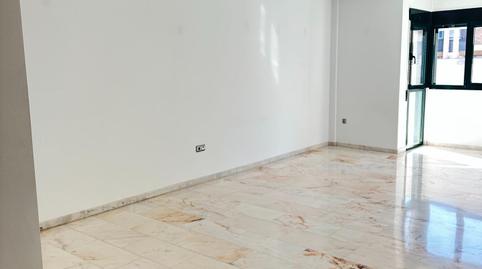 Foto 2 de Piso de alquiler en Motril  ciudad, Motril