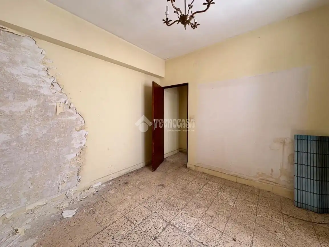 Piso en venta en Jaén con Balcón