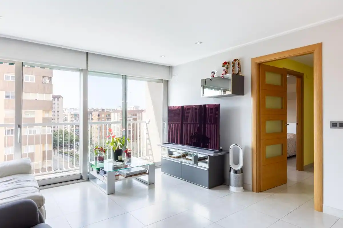 Sala d'estar de Pis en venda en Valencia amb Aire condicionat i Calefacció