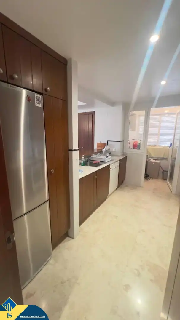 Cuina de Pis de lloguer en Torrevieja amb Terrassa, Moblat i Forn