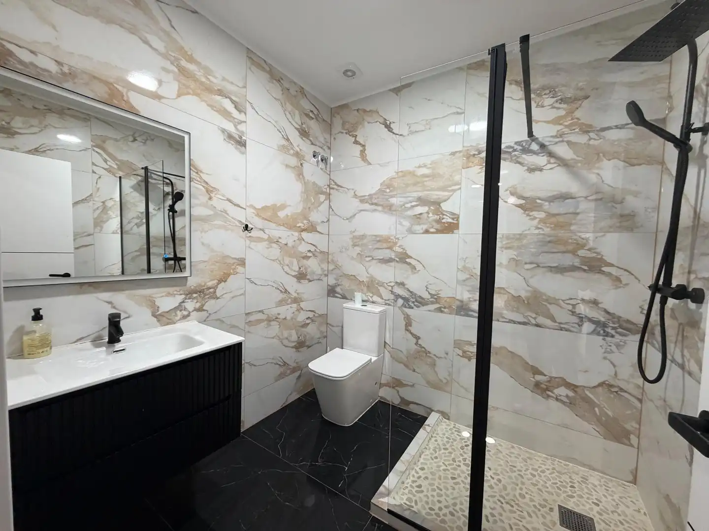 Baño de Planta baja en venta en Alicante / Alacant