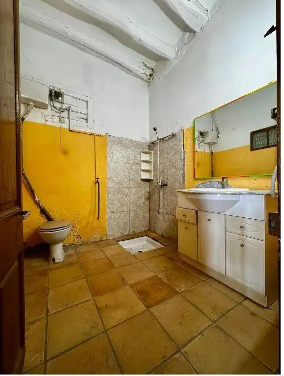 Bany de Casa o xalet en venda en Santa Margarida de Montbui amb Jardí privat, Terrassa i Traster