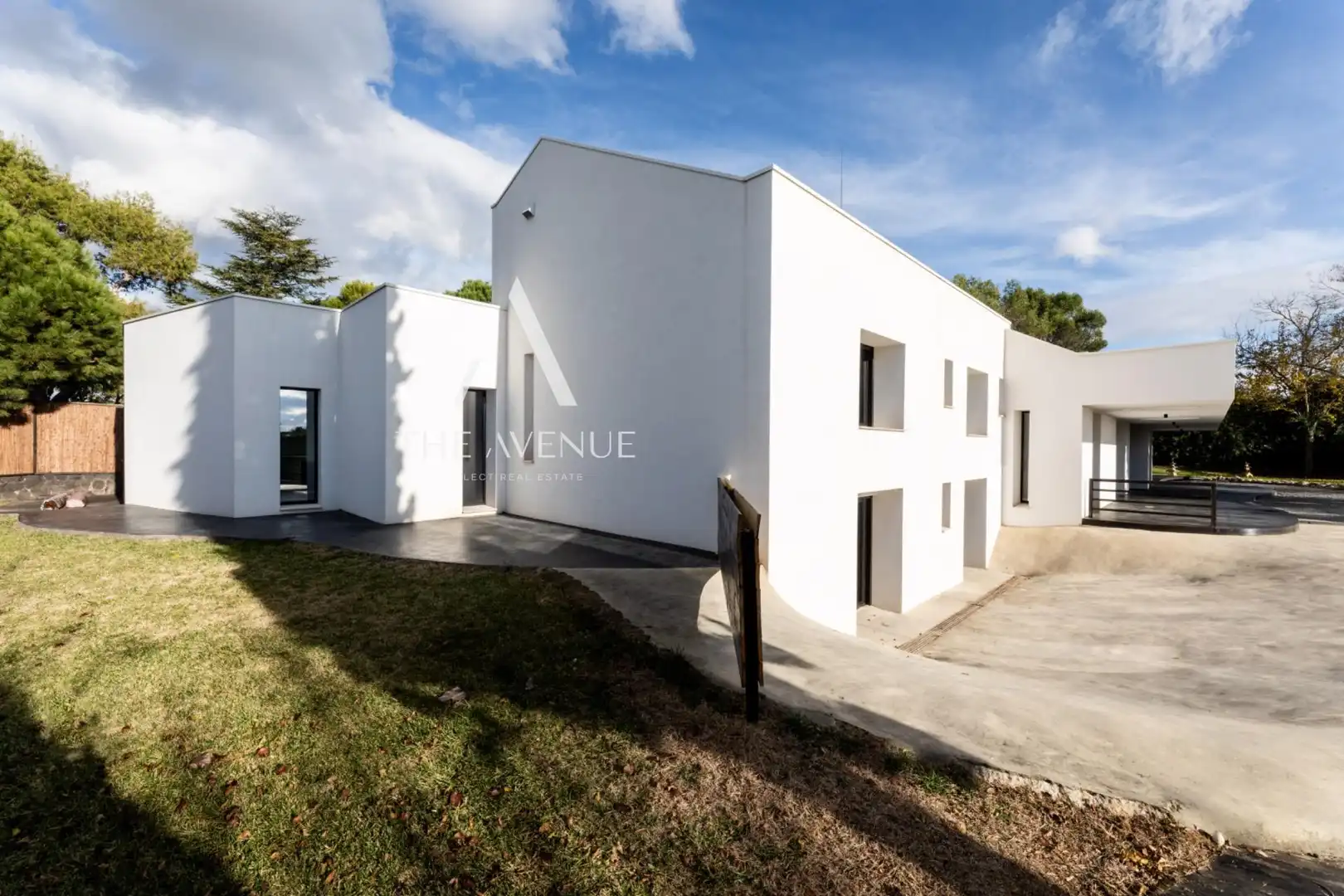 Vista exterior de Casa o chalet en venta en Boadilla del Monte con Calefacción, Jardín privado y Terraza