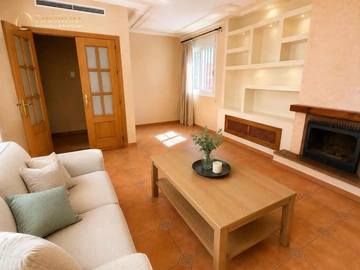 Sala d'estar de Casa o xalet en venda en Bormujos amb Aire condicionat, Calefacció i Terrassa