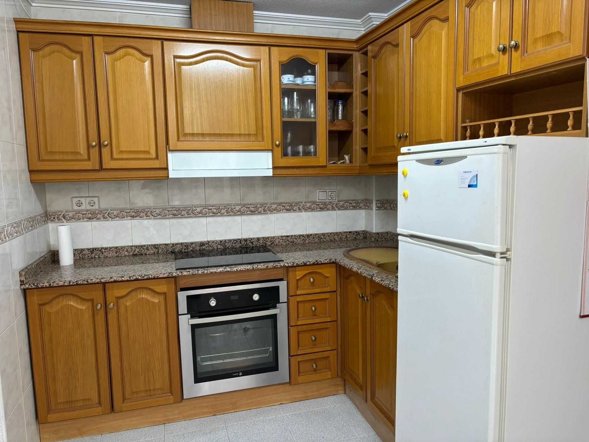 Cuina de Pis de lloguer en Elche / Elx amb Moblat