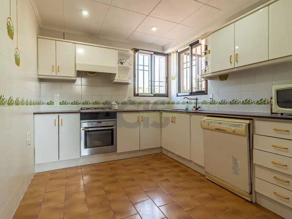 Cocina de Casa o chalet en venta en Alginet con Jardín privado, Terraza y Piscina