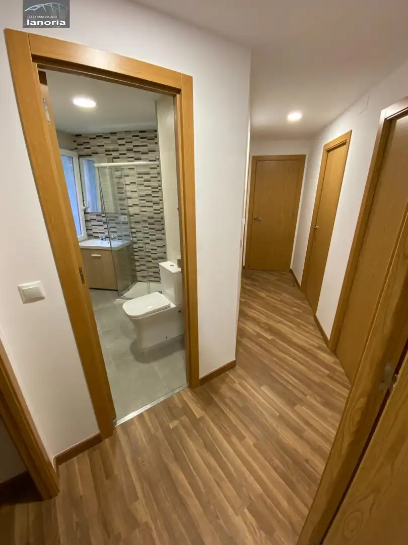 Baño de Piso de alquiler en Albacete con Calefacción y Balcón