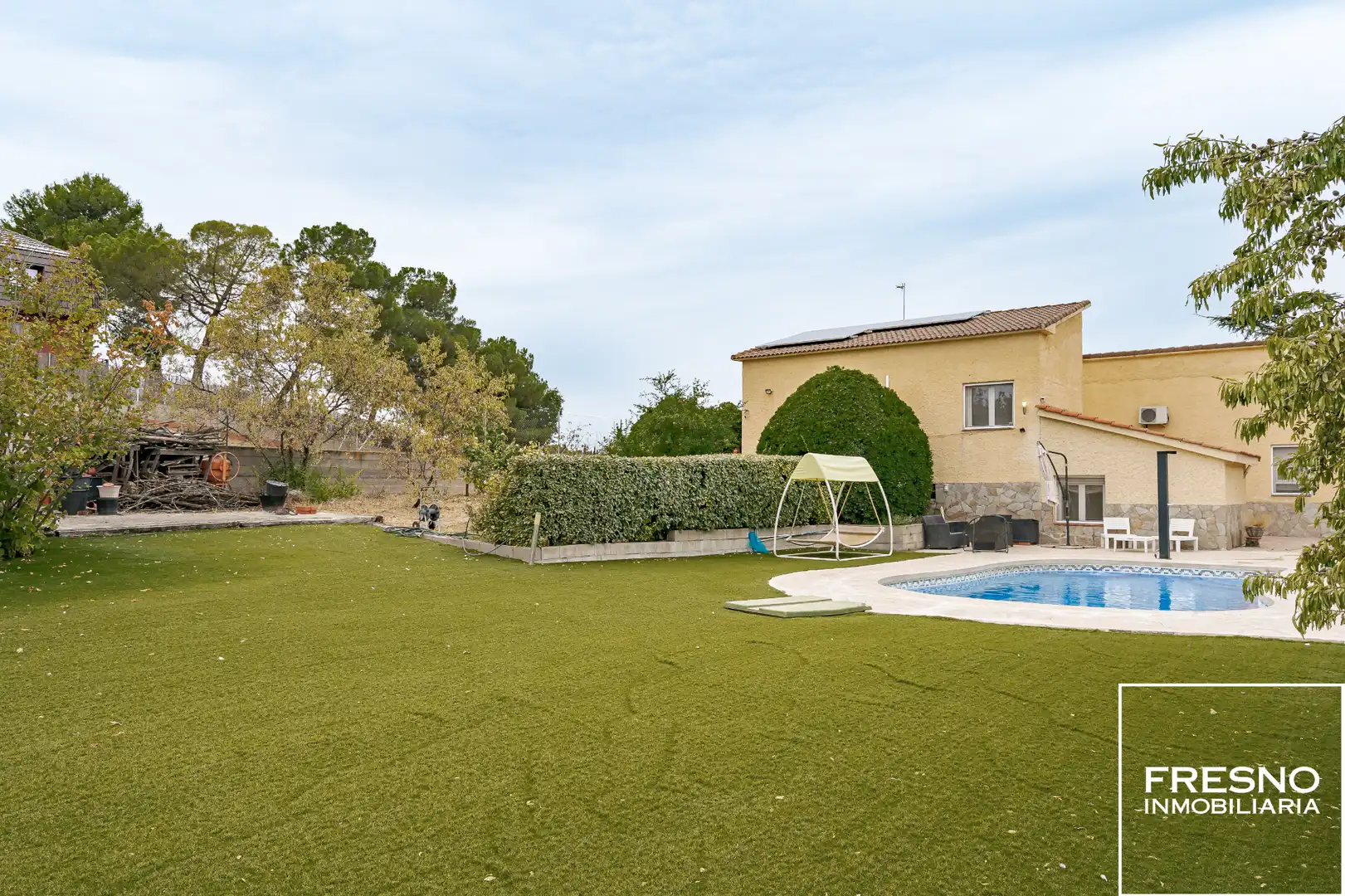 Piscina de Casa o xalet en venda en Paracuellos de Jarama amb Aire condicionat, Calefacció i Jardí privat