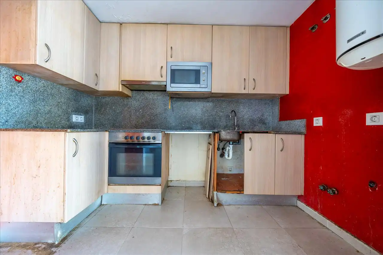 Cocina de Piso en venta en Celrà con Balcón