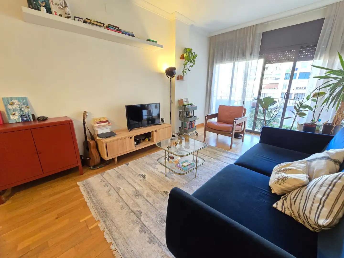 Sala d'estar de Pis en venda en Barcelona amb Aire condicionat, Calefacció i Parquet