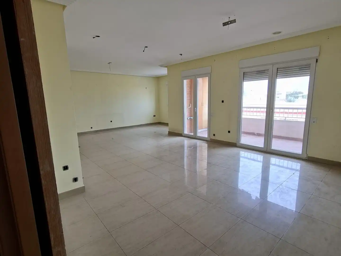 Flat with terrace for sale in Centro