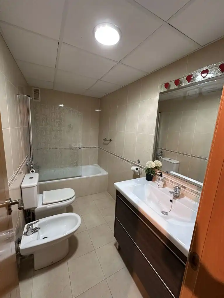 Badezimmer von Wohnung zur Miete in Almenara