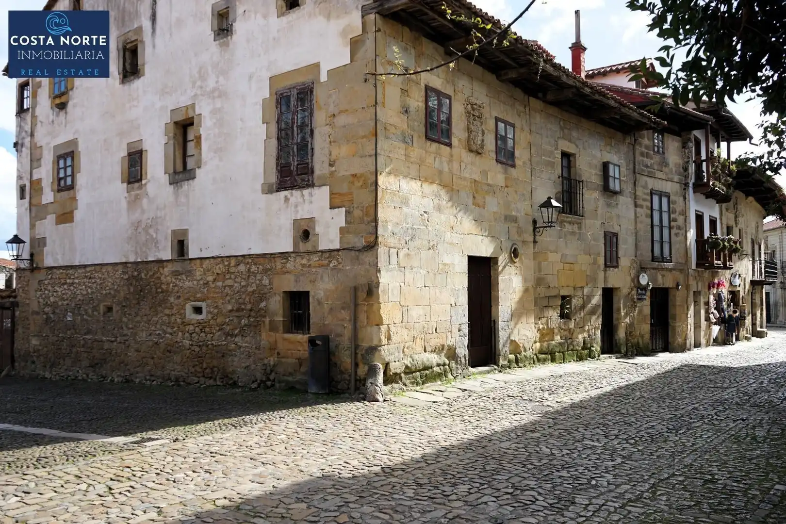 Edificio en venta en CARRERA, 17, Santillana del Mar