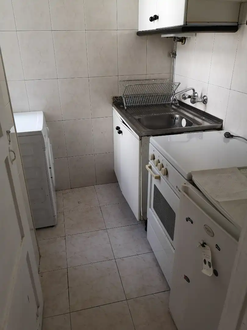 Cuina de Apartament en venda en A Coruña Capital  amb Terrassa, Forn i Rentadora