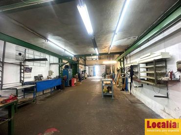 Nave industrielle à vendre à Primero De Mayo