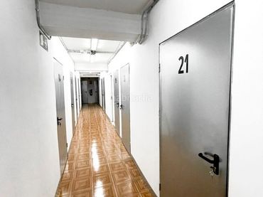 Nave industrielle à louer à Carrer de Lluís Companys 22