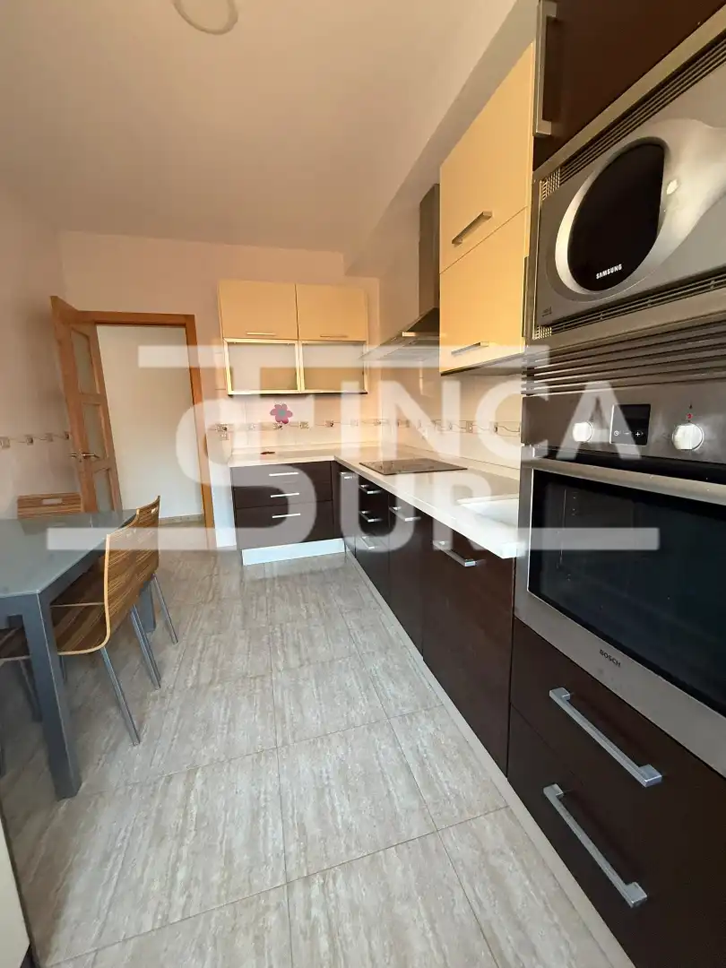 Cocina de Apartamento en venta en Roquetas de Mar con Amueblado, Horno y Lavadora