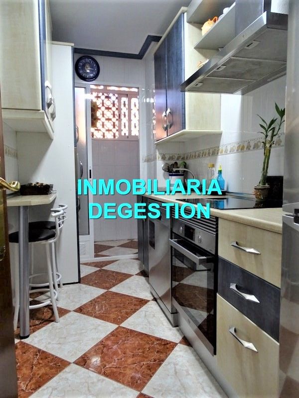 Cocina de Piso en venta en Linares con Aire acondicionado, Calefacción y Amueblado