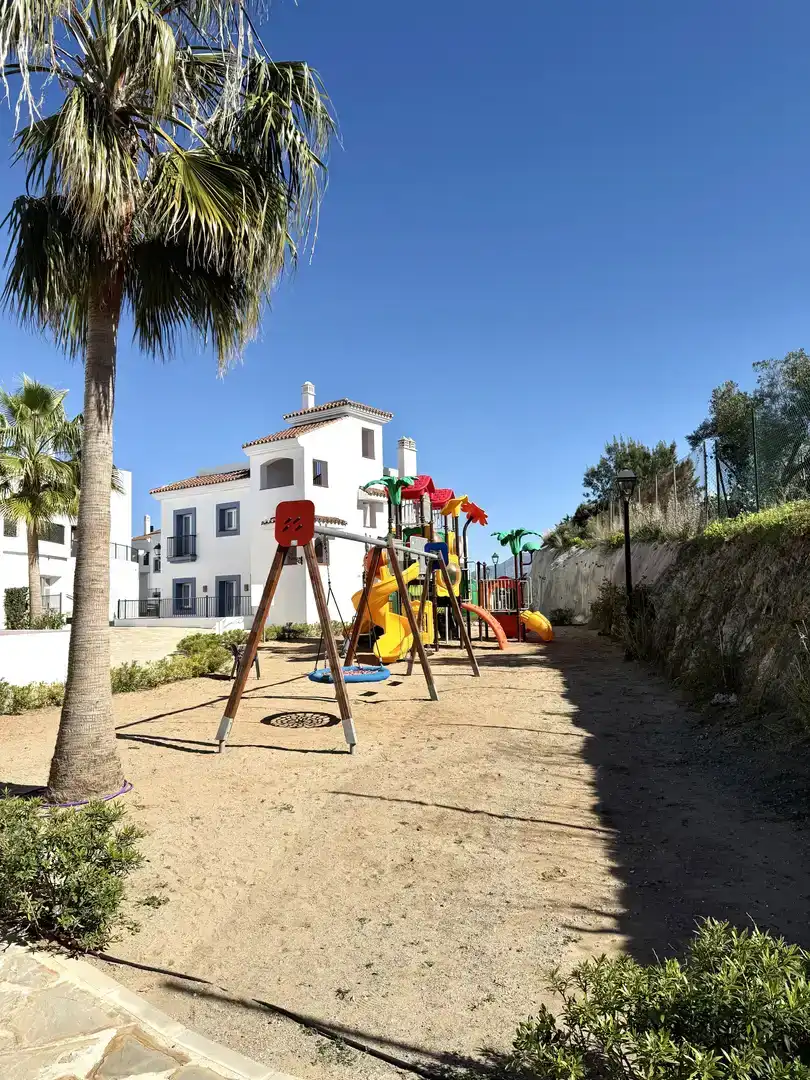 Exterior view of Flat for sale in Benahavís  with Air Conditioner and Swimming Pool