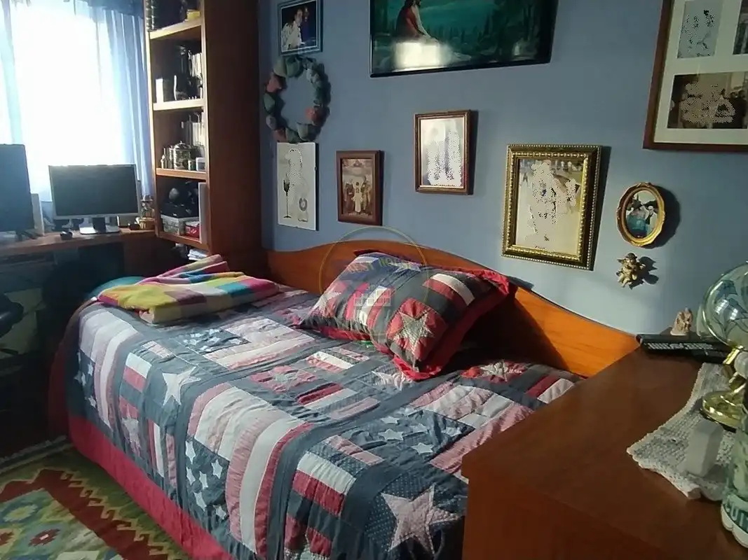 Habitación de Piso en venta en Vigo  con Calefacción, Terraza y Trastero