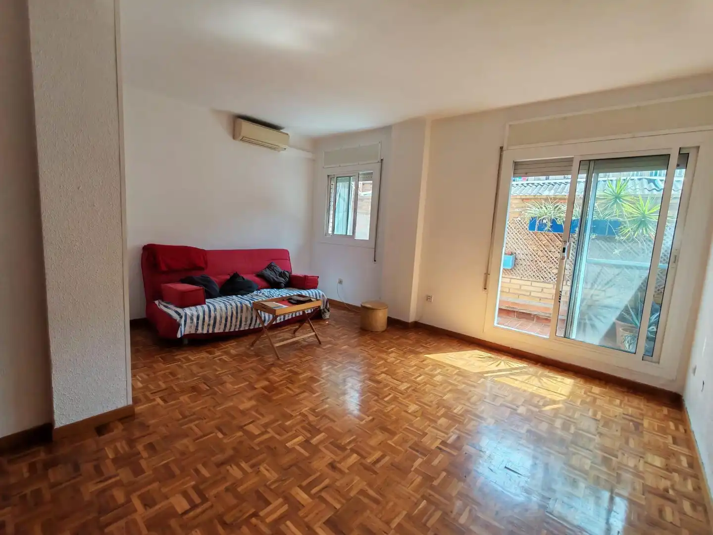 Sala de estar de Apartamento en venta en Barcelona con Aire acondicionado, Calefacción y Parquet