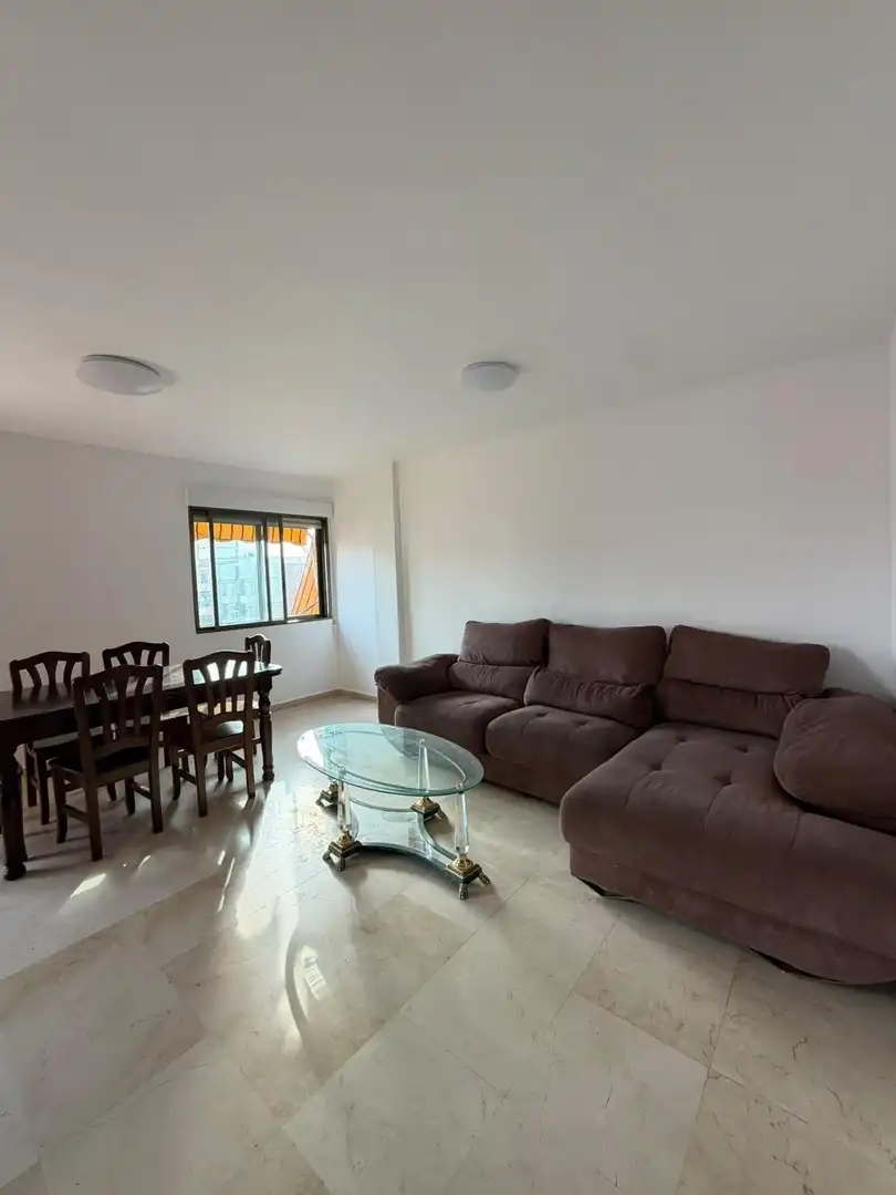 Wohnzimmer von Wohnung zur Miete in Benalúa - Babel