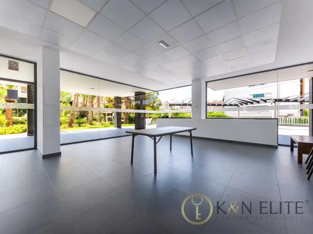 Ático en venta en Alicante / Alacant con Aire acondicionado, Jardín privado y Terraza