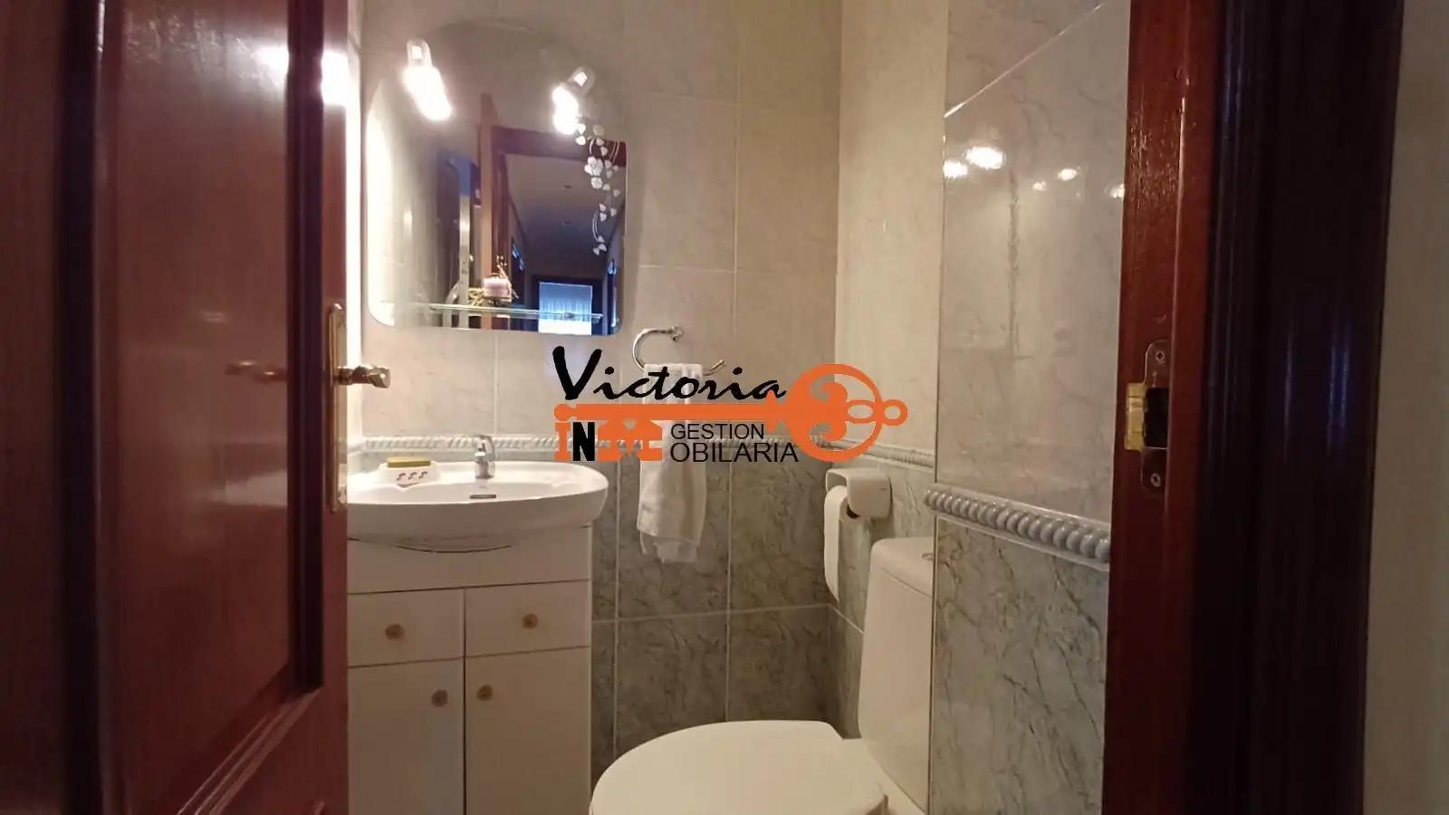 Bathroom of Apartments for sale in Castro-Urdiales  with Heating