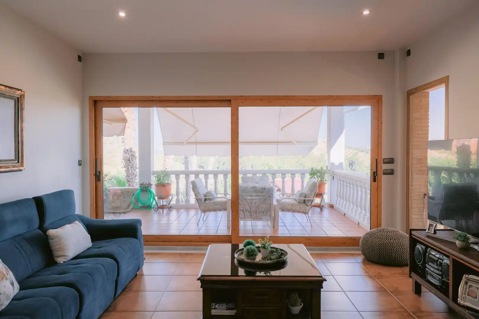 Sala d'estar de Casa o xalet en venda en Medellín amb Terrassa, Traster i Piscina