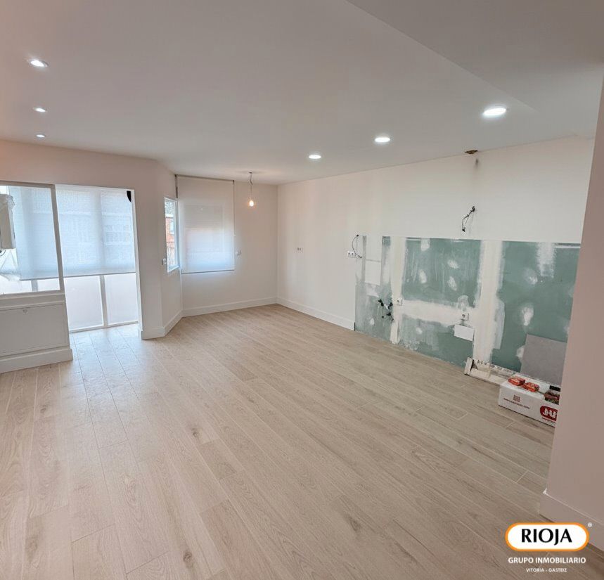 Flat for sale in Vitoria - Gasteiz  with Heating, Terrace and Storage room