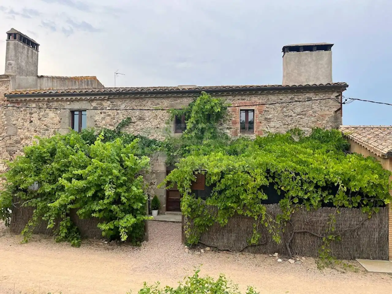 Vista exterior de Finca rústica de alquiler en Llagostera con Calefacción, Amueblado y Piscina comunitaria
