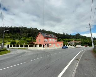 Vista exterior de Casa o xalet en venda en Boiro amb Balcó