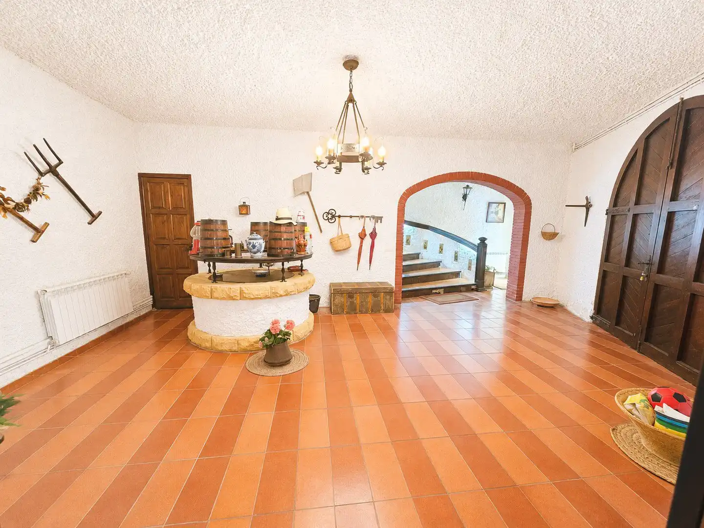 Casa con terraza en venta en Bellvei, imagen 2