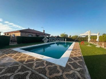 Casa rustica in vendita a Carmona