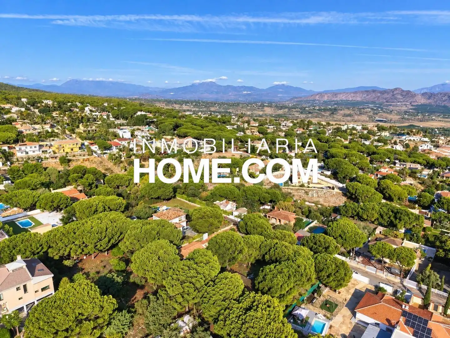 Chalet con piscina en venta en Calle de Benalmádena, imagen 70