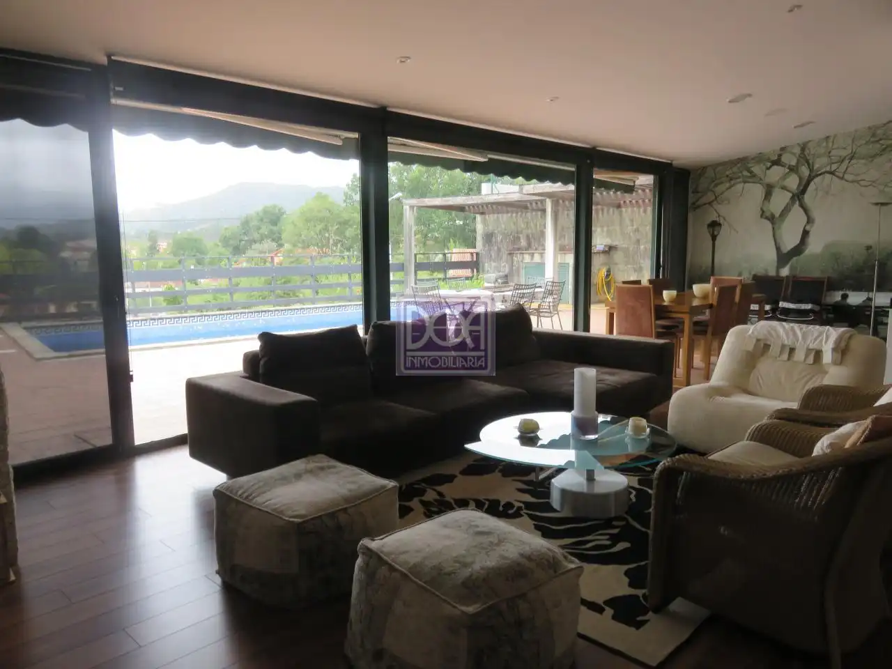 Sala d'estar de Casa o xalet en venda en Mondariz-Balneario amb Calefacció, Jardí privat i Terrassa