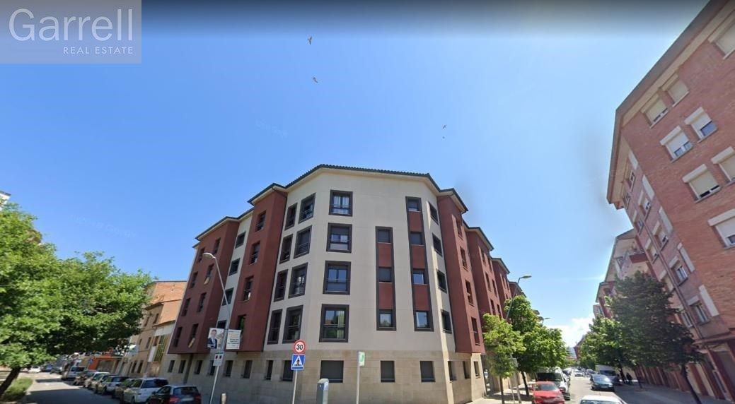 Vista exterior de Pis en venda en Vic