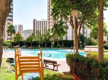 Piso con piscina en venta en Avenida Avenida Derramador