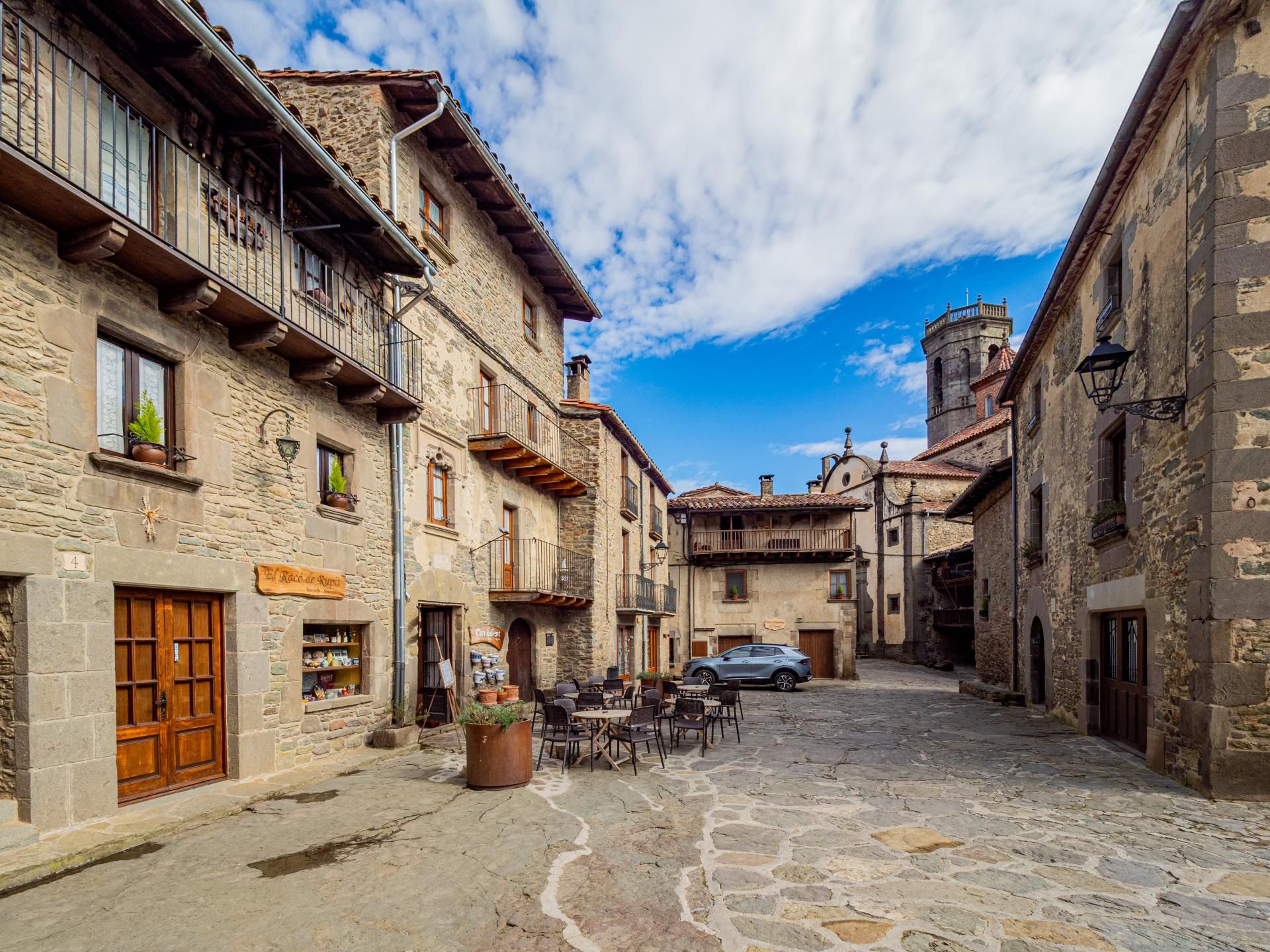 Vista exterior de Finca rústica en venda en Rupit i Pruit amb Forn