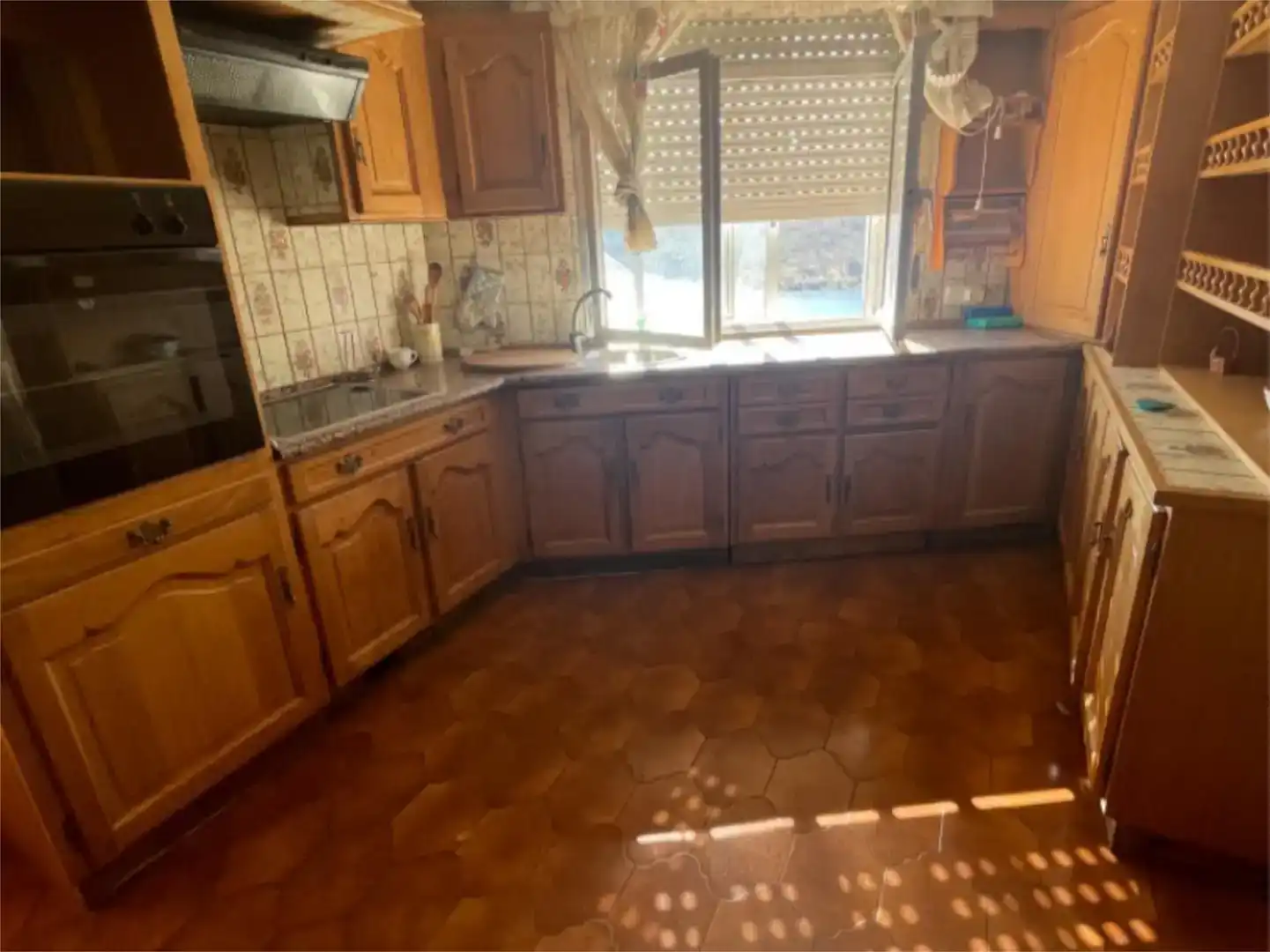 Cocina de Piso en venta en Viana do Bolo con Parquet y Balcón