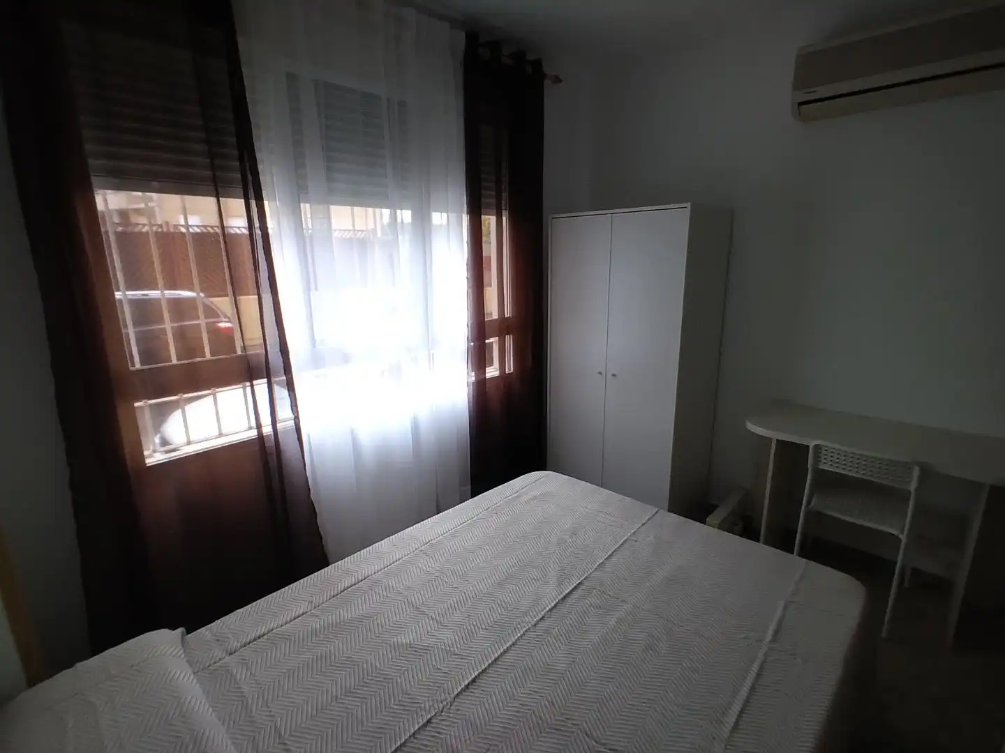 Schlafzimmer von Wohnung zur Miete in Ciudad Real mit Klimaanlage, Heizung und Möbliert
