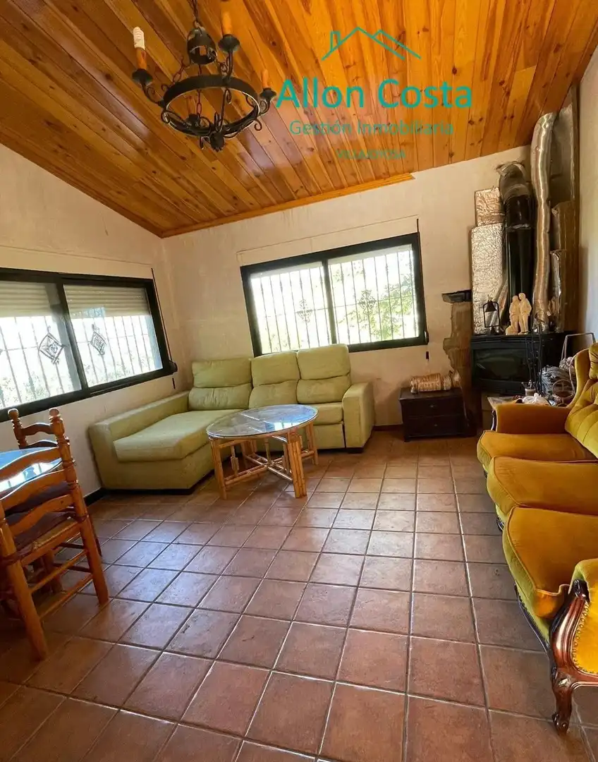 House with pool for sale in Relleu, imagen 5