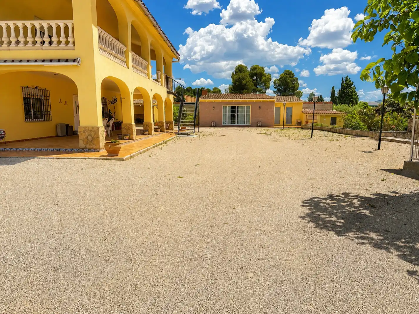 Vista exterior de Casa o chalet en venta en Agullent con Calefacción, Jardín privado y Terraza