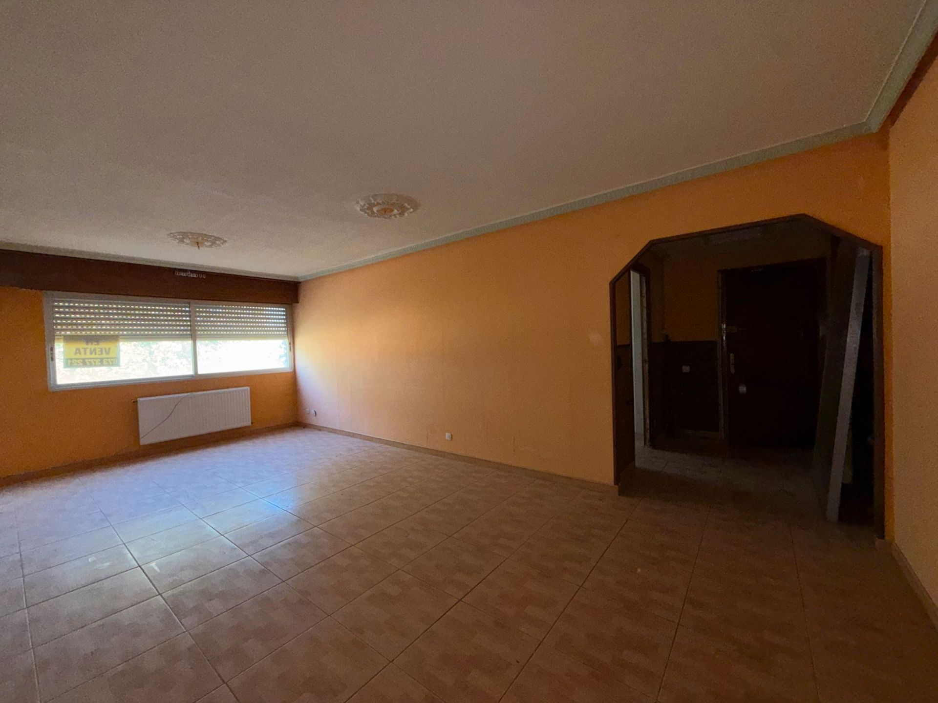 Sala de estar de Piso en venta en Tomelloso con Terraza, Balcón y Piscina comunitaria