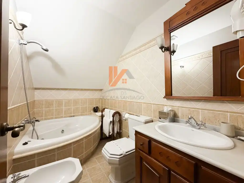 Bathroom of Houses for sale in Ames  with Private garden
