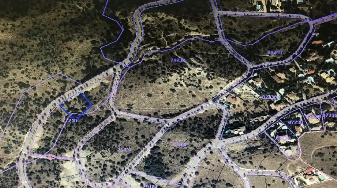 Terreno residencial en venta en Los Cigarrales - La Bastida, imagen 2
