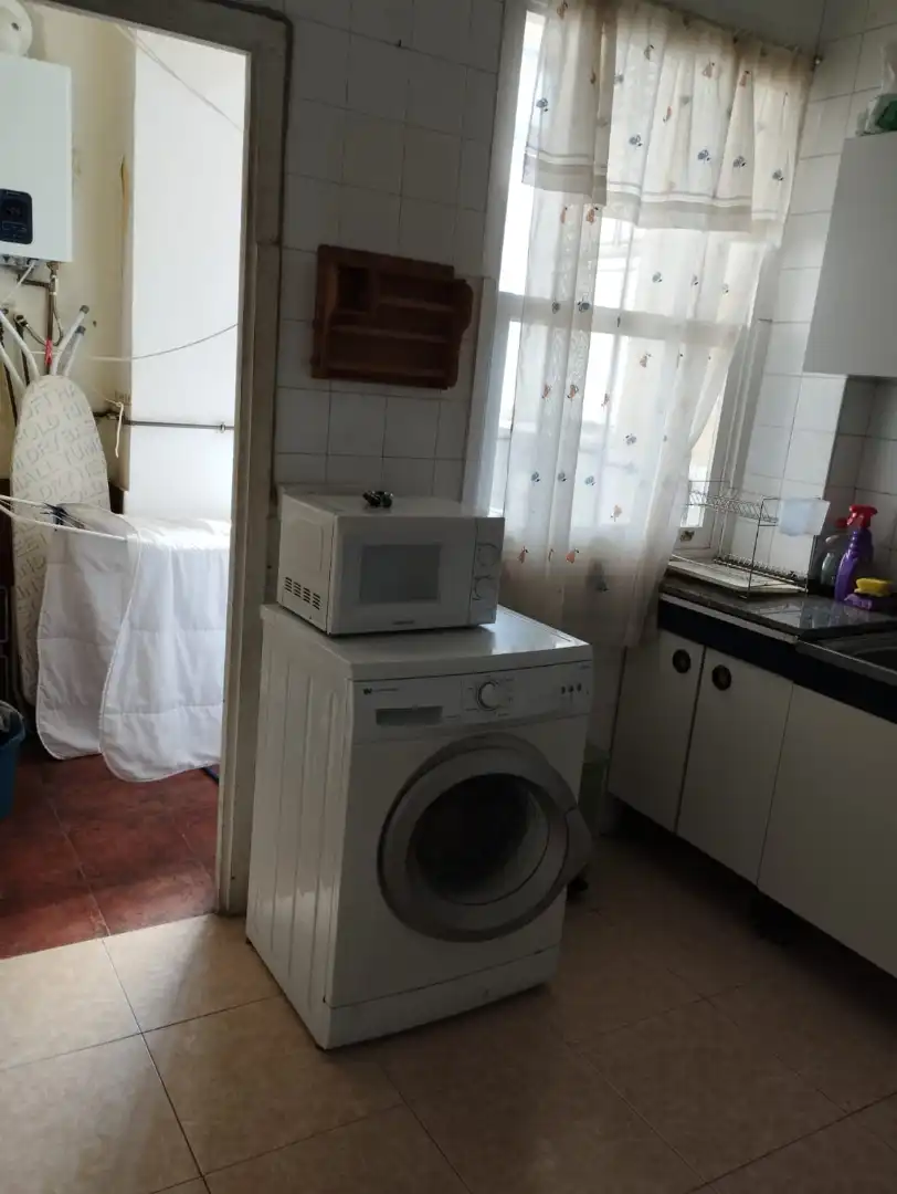 Cuina de Pis en venda en Ferrol amb Moblat, Forn i Rentadora