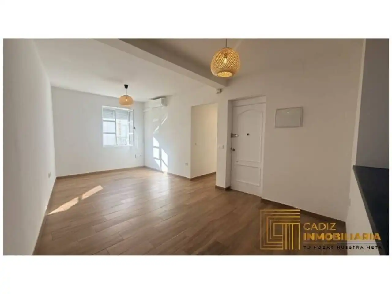 Habitación de Piso de alquiler en El Puerto de Santa María con Aire acondicionado y Balcón
