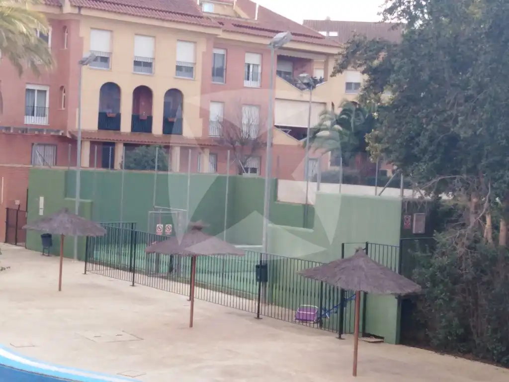 Vista exterior de Pis en venda en Badajoz amb Aire condicionat, Jardí privat i Terrassa