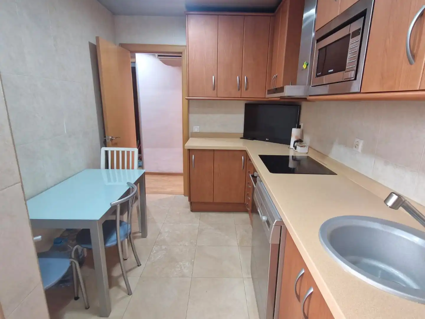 Cocina de Piso en venta en Sant Boi de Llobregat con Aire acondicionado, Calefacción y Parquet